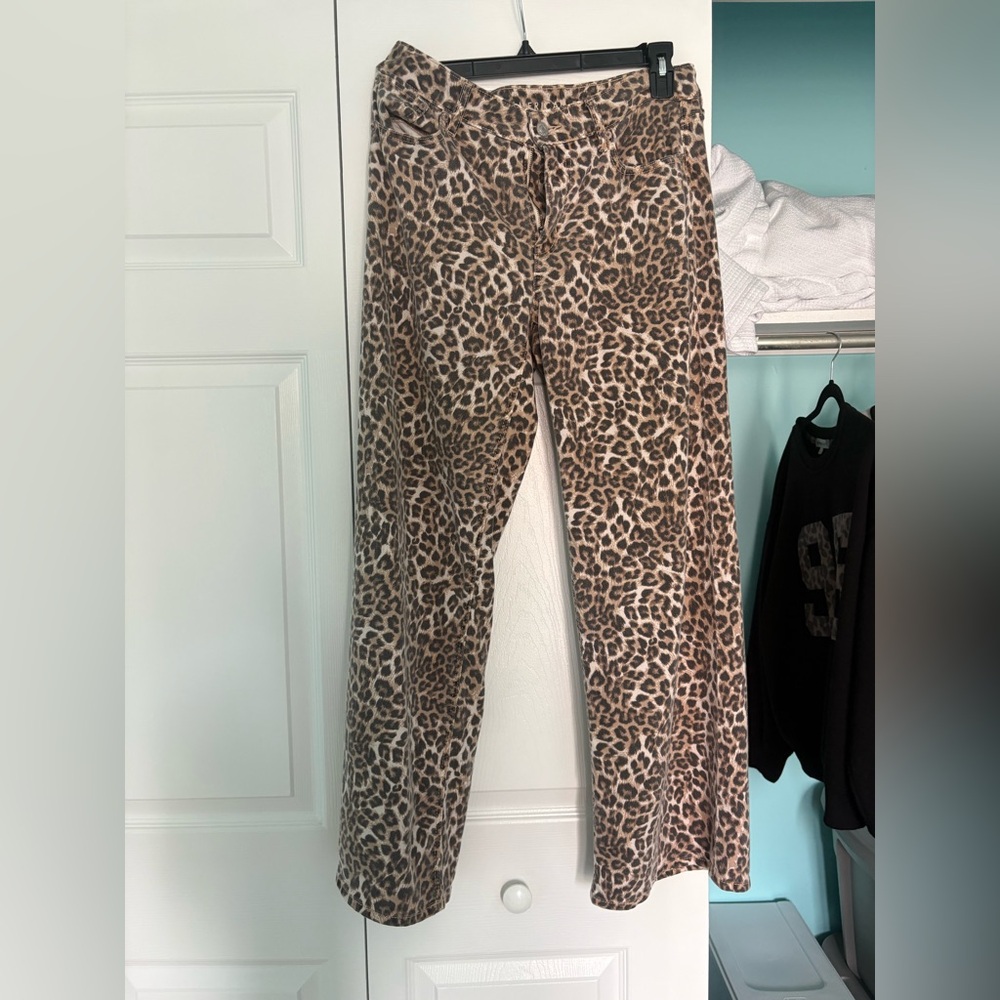 Leopard Low Rise Baggy Stretch Jeans